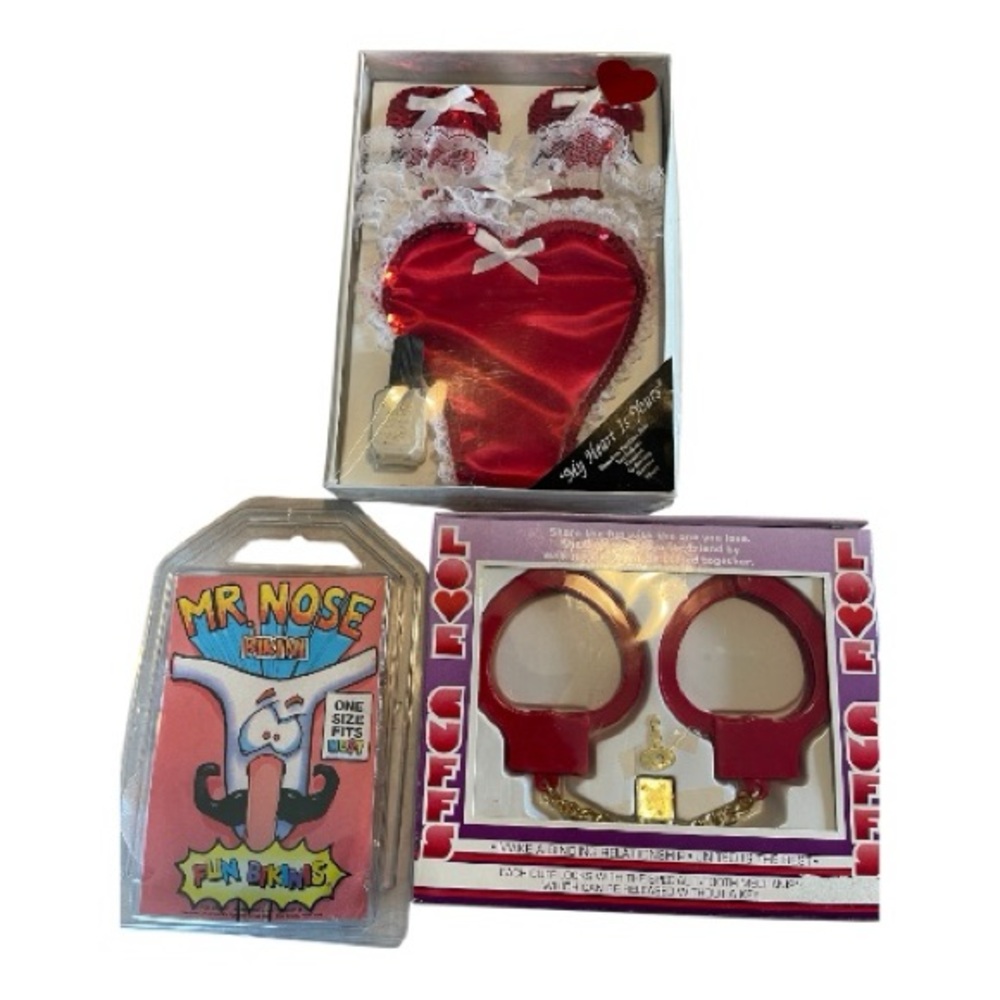Bedroom Fun Adult Toy Lot Cuffs Pasties Male Bikini Bachelor Bachelorette Gift